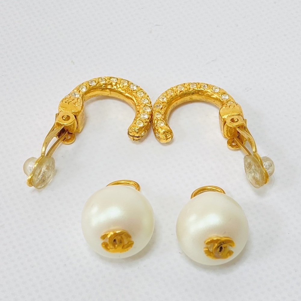 SOLD Vintage Chanel 01P 2-way pearl rhinestone earrings